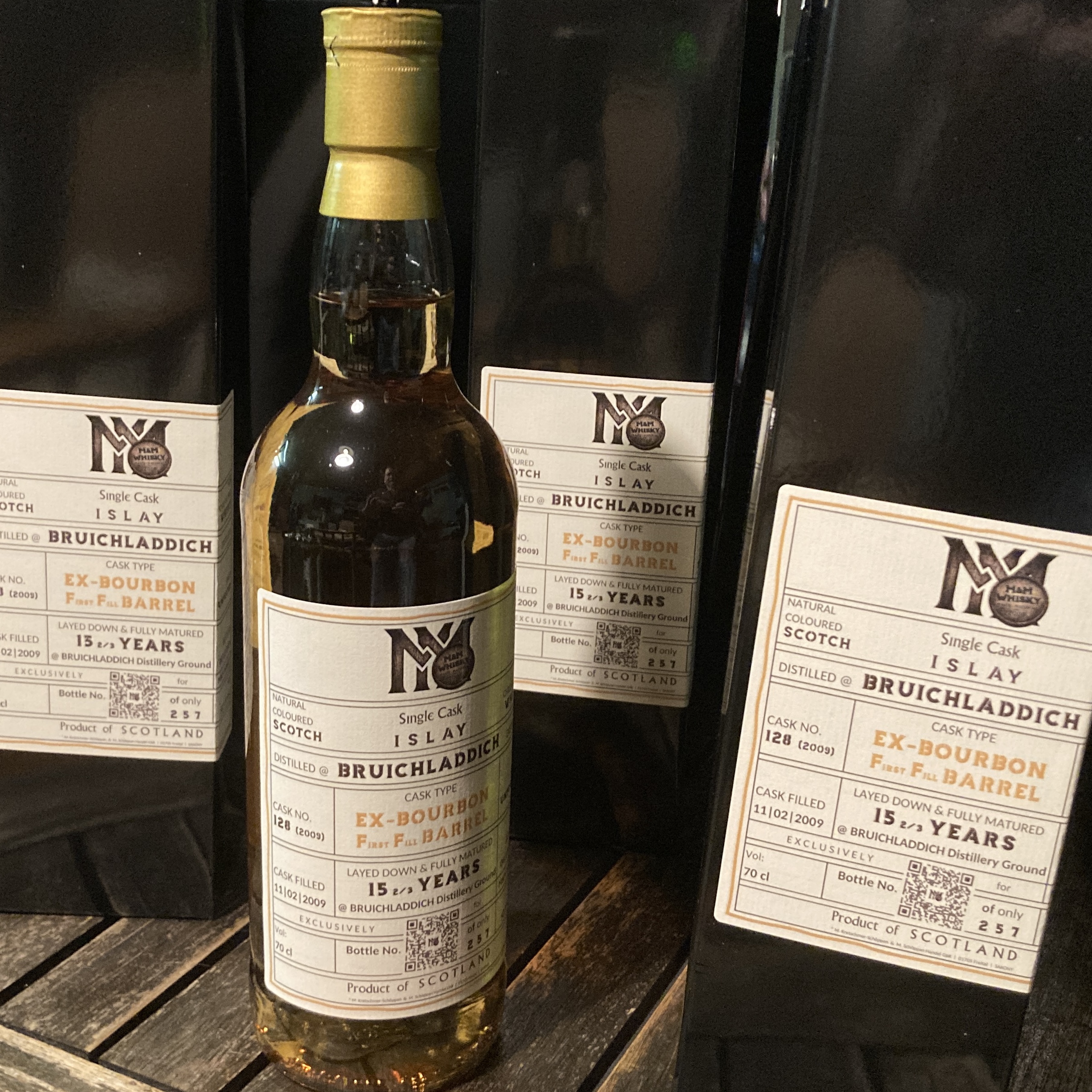 Bruichladdich 15 2/3 . Unpeated First Fill Ex-Bourbon Barrel . Single Cask . Nur 89 Flaschen – Bild 2